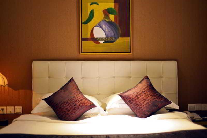 Kingtown Hotel Hongmei เซี่ยงไฮ้ ภายนอก รูปภาพ